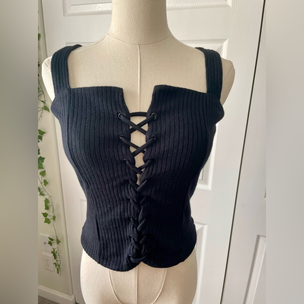 Reformation ribbed lace up tank top fits medium/small
